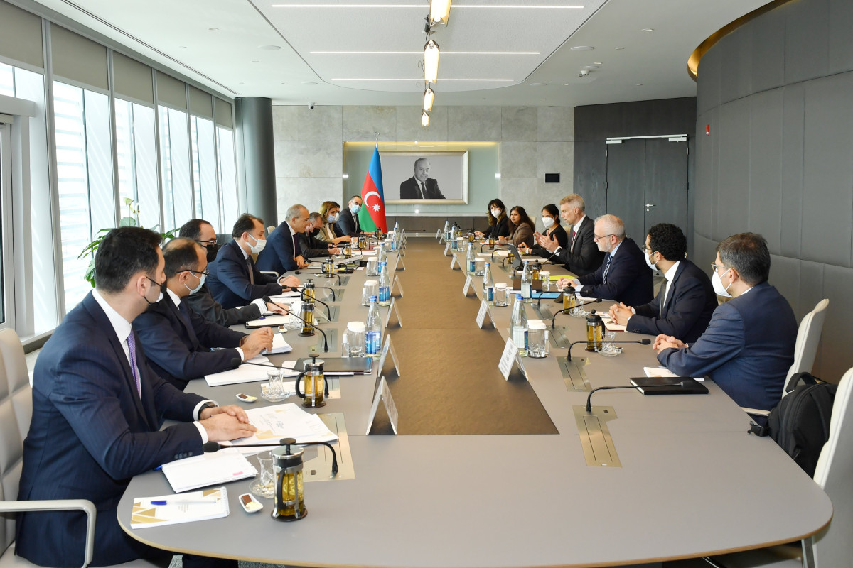 Mikayıl Cabbarov Dünya Bankının regional direktoru ilə görüşüb - FOTO 