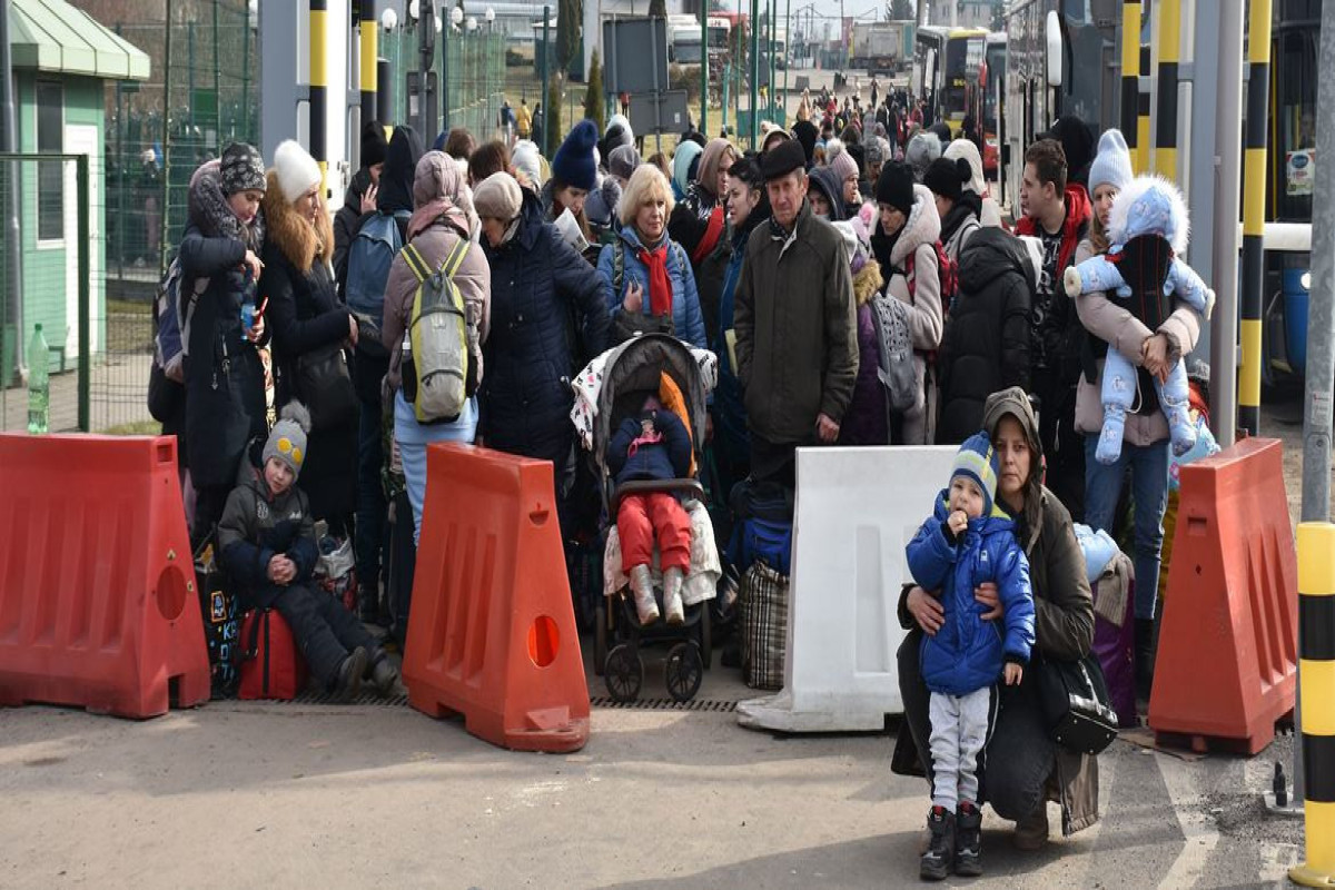Berlin ukraynalı qaçqınlara 2 milyard avro ayıracaq