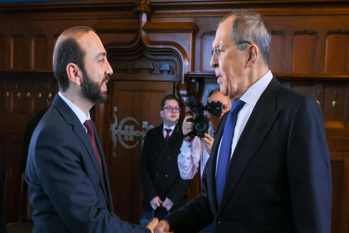 Mirzoyan, Lavrov