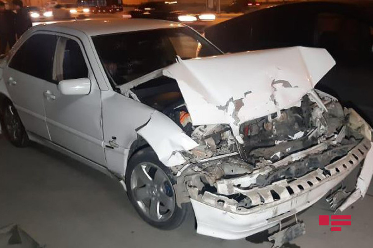 Bakıda zəncirvari qəza baş verib, xəsarət alan var  - FOTO 