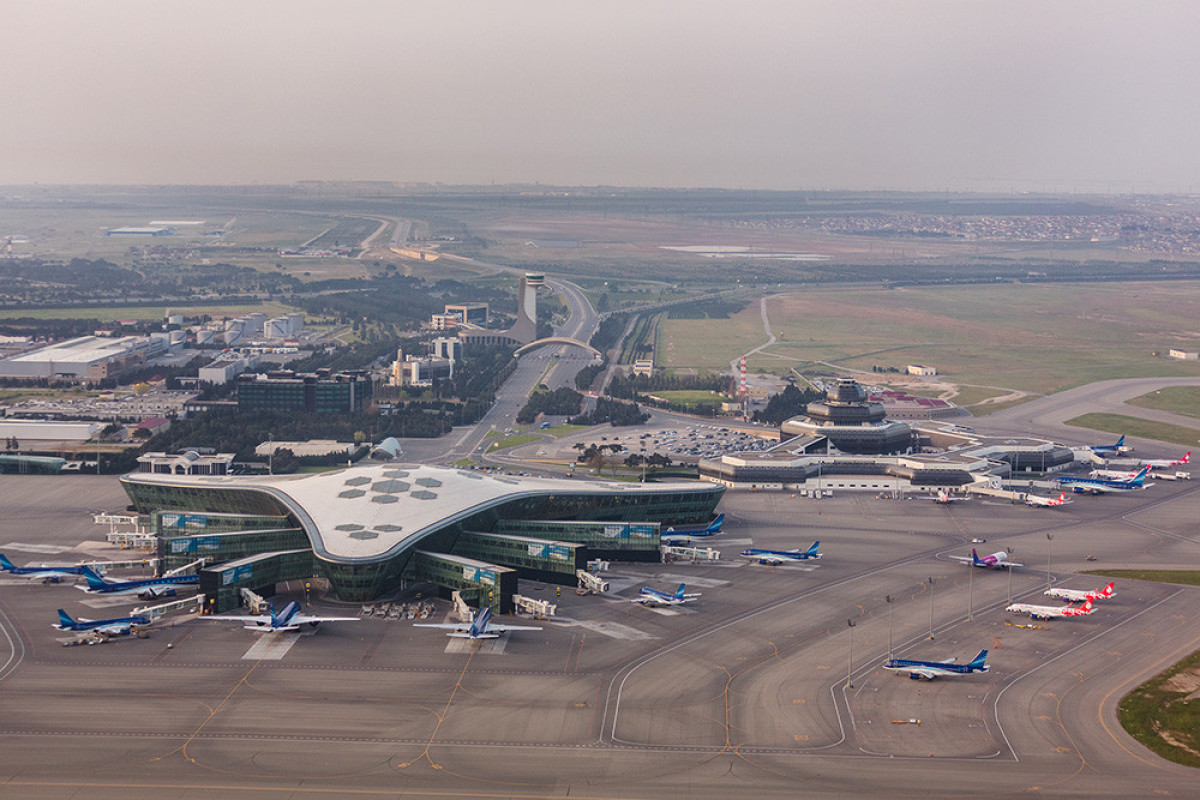 Azərbaycan aeroportlarında sərnişin axını iki dəfə artıb