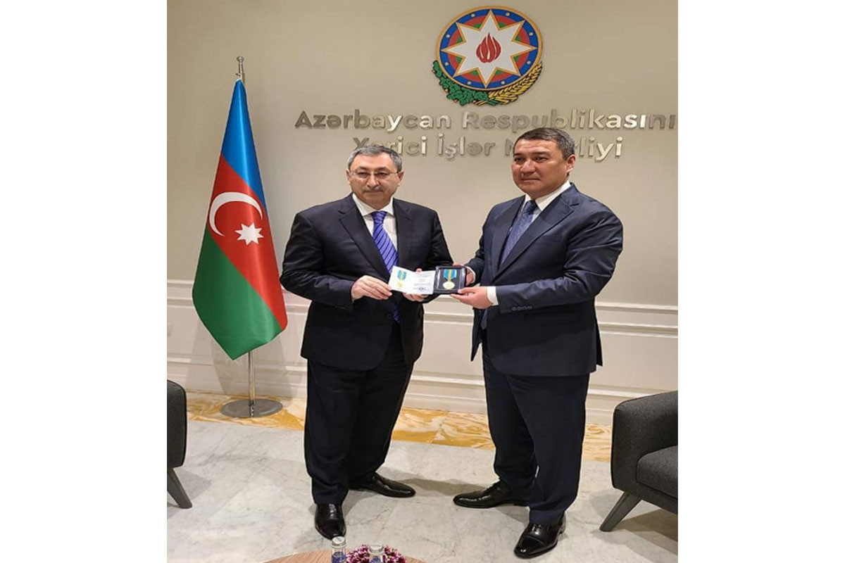 Kazakhstan President awards Azerbaijan