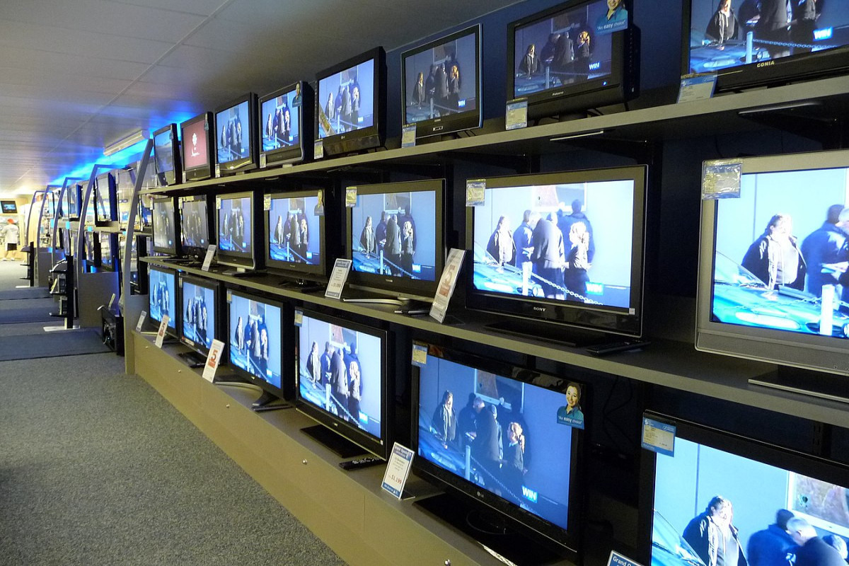 Azərbaycanda bu il televizor alanların sayı artıb