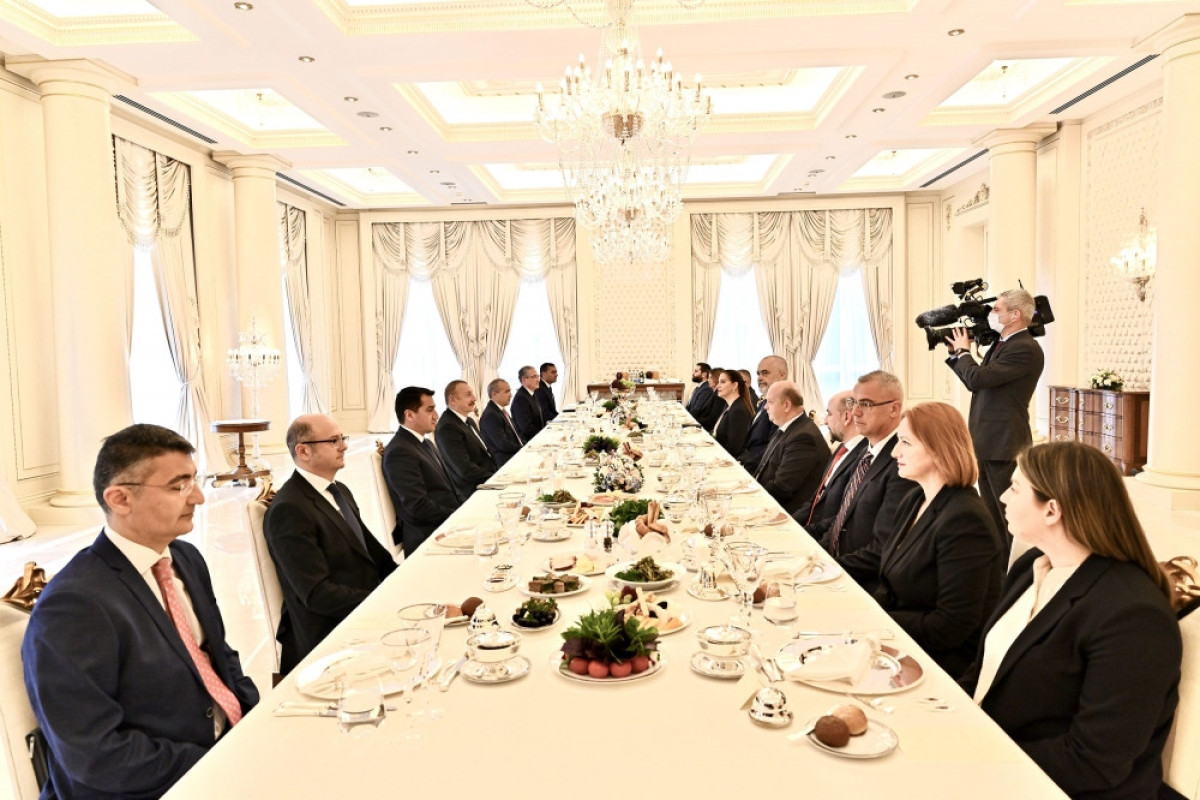 Prezidenti İlham Əliyevin Albaniyanın Baş naziri ilə görüşü