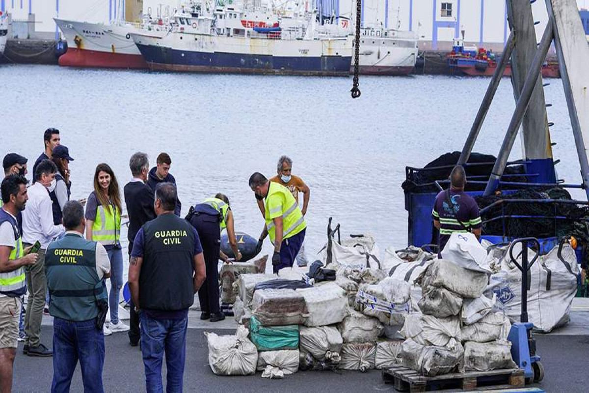 Kanar adaları yaxınlığında külli miqdarda kokain ələ keçirilib
