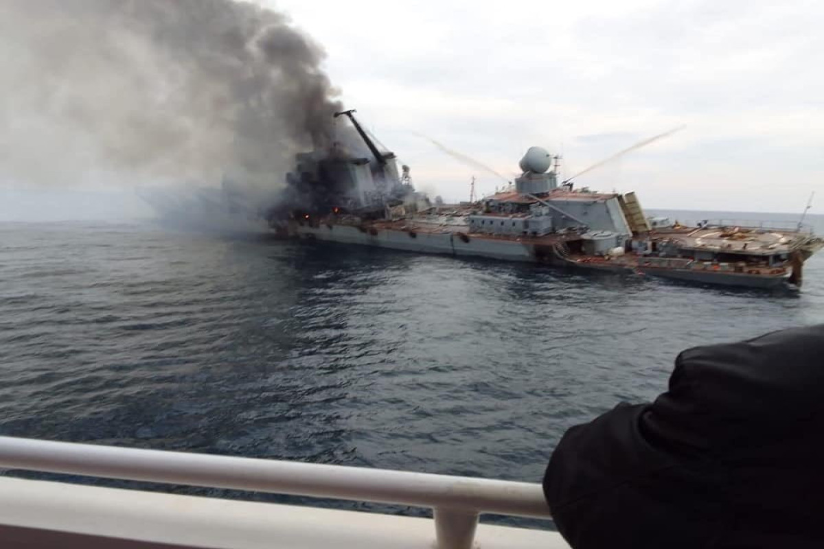 First pictures show Russian warship Moskva sinking-VIDEO 