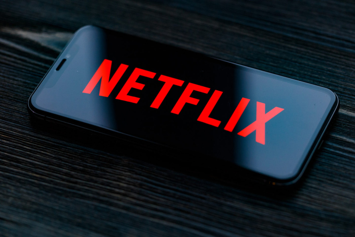 "Netflix"in səhmləri 26%-dək ucuzlaşıb