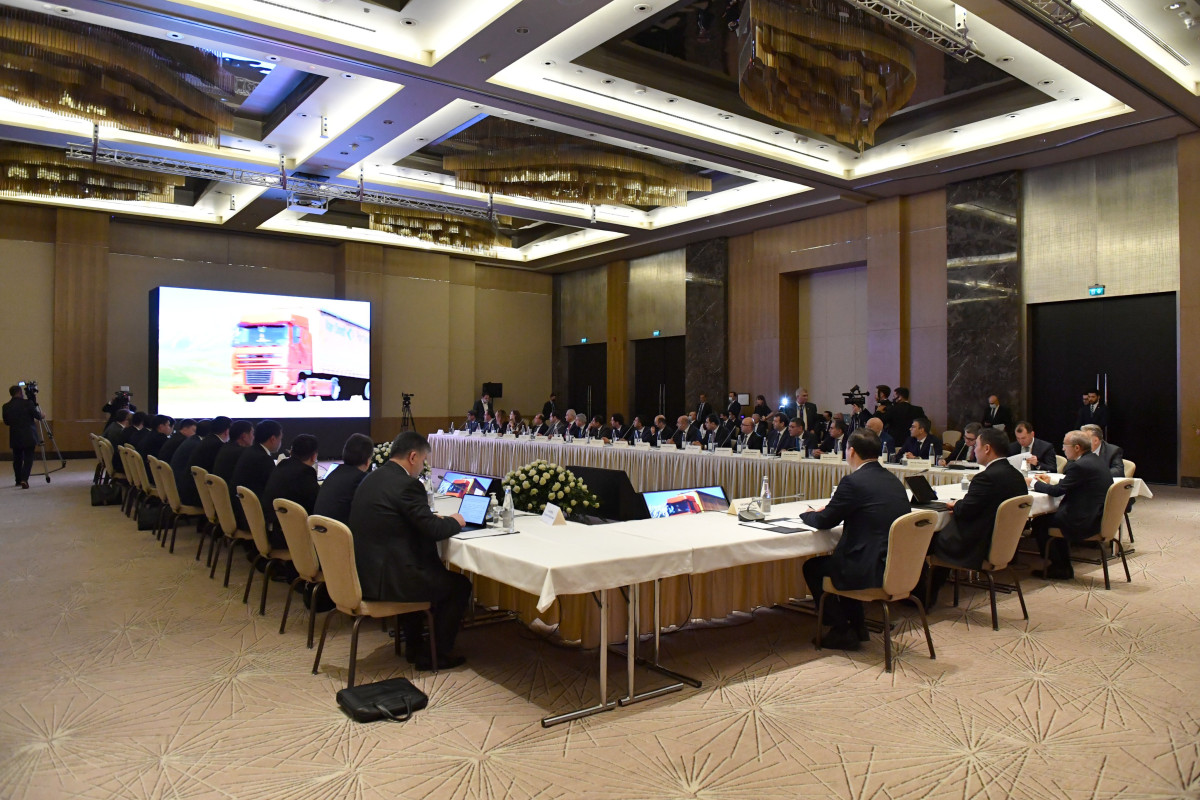 Обсуждено укрепление азербайджано-кыргызских инвестиционных связей
