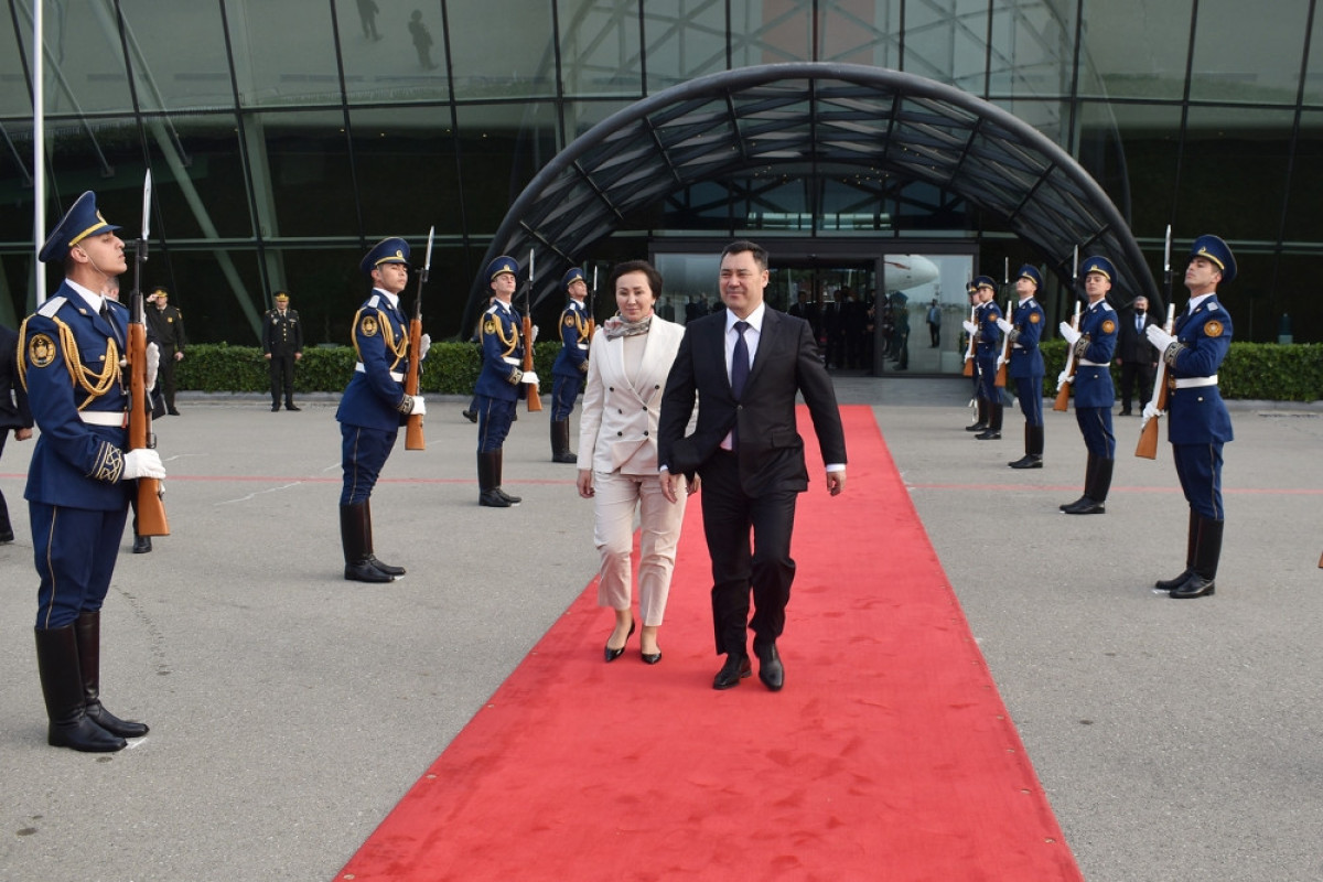 Официальный визит Президента Кыргызстана в Азербайджан завершился