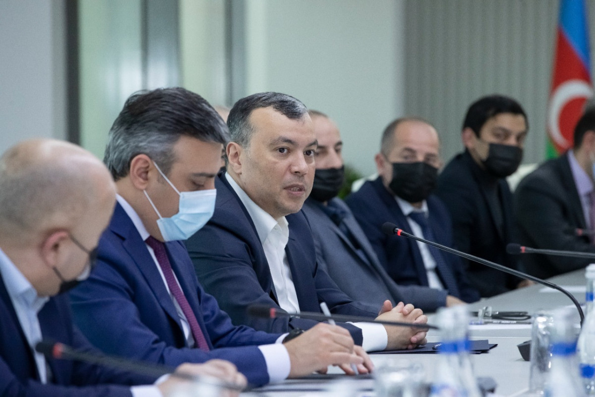 Sahil Babayev boks hakimlər ilə görüşüb - FOTO 