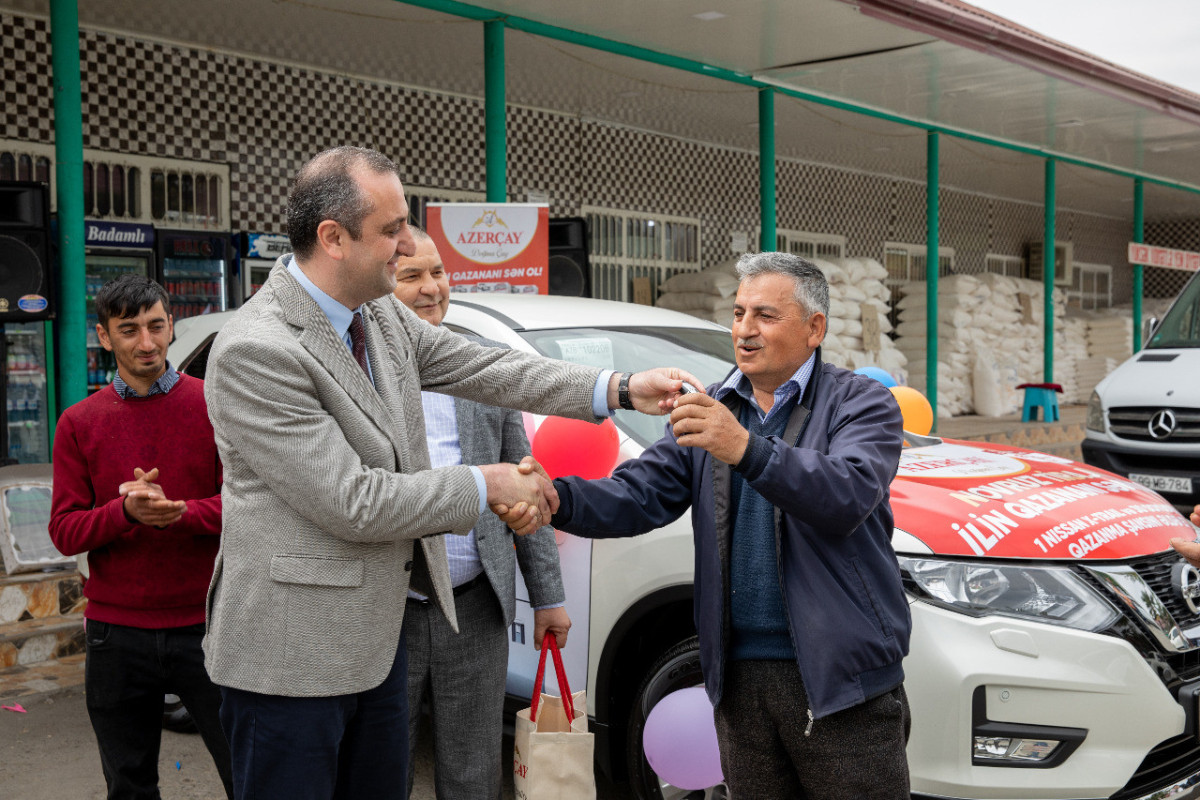 “Azerçay” tərəfindən keçirilən lotereyanın qalibinə avtomobil təqdim olunub - FOTO 