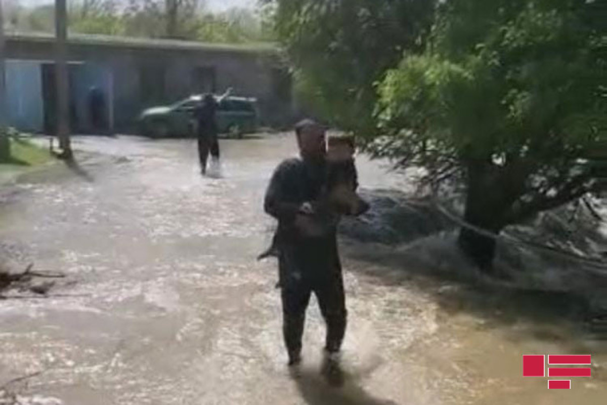 В Газахском районе затоплено село