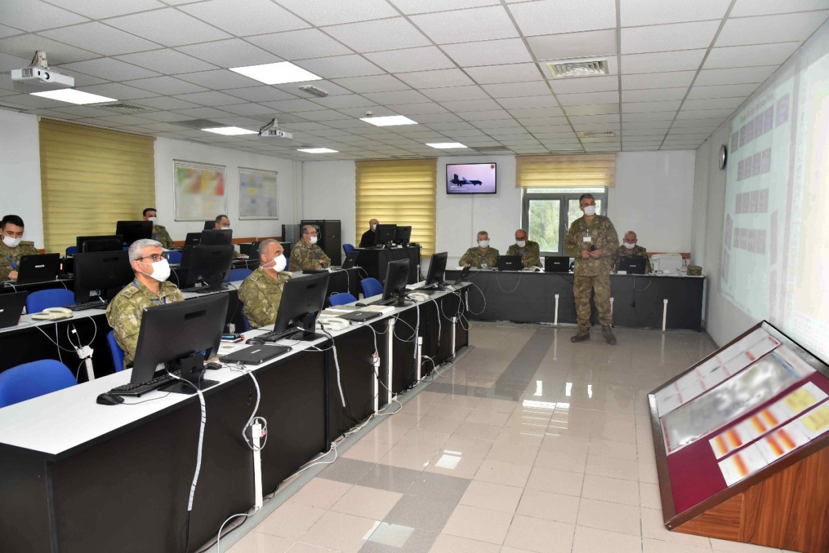 Азербайджанские военнослужащие приняли участие в командно-штабных учениях в Турции
