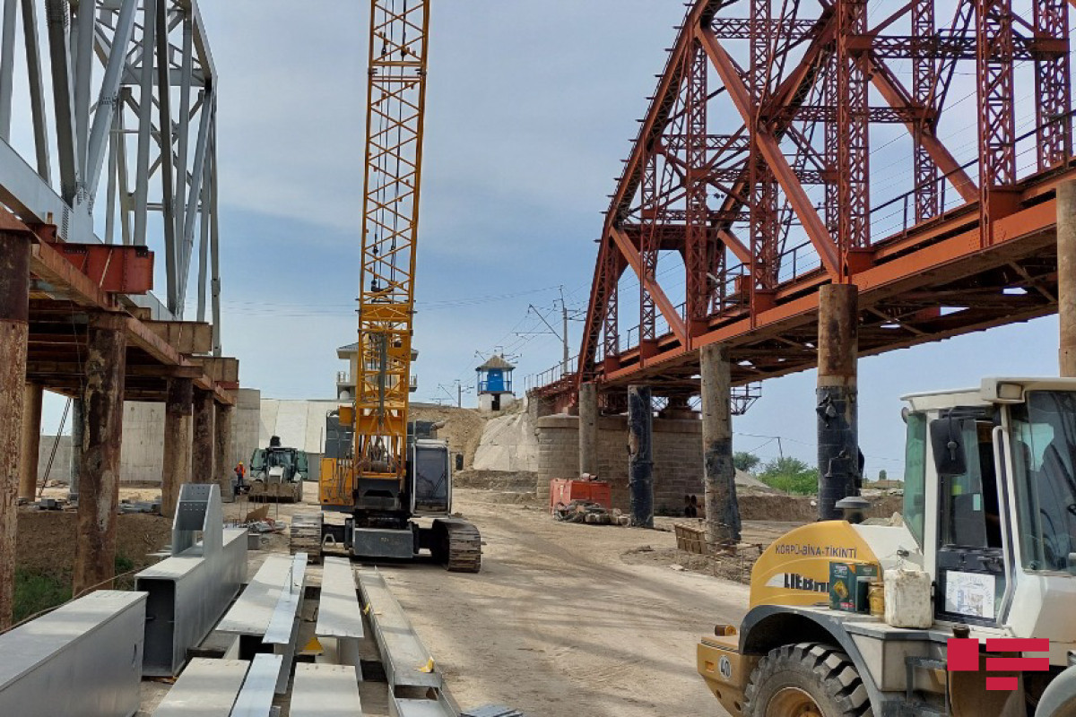 Bridge connecting Alat-Horadiz-Agband railway line is being built over river of Kur-PHOTO 