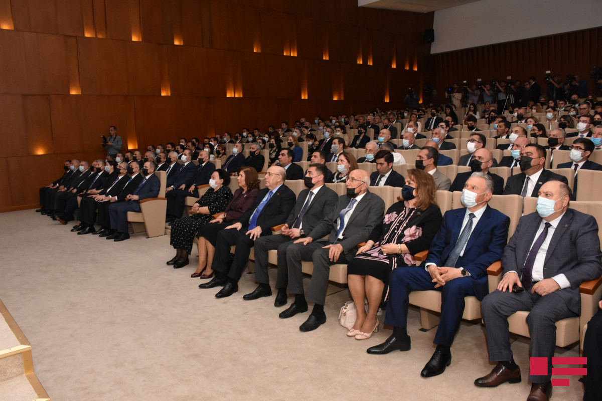 В ПЕА состоялась конференция, посвященная Зарифе Алиевой