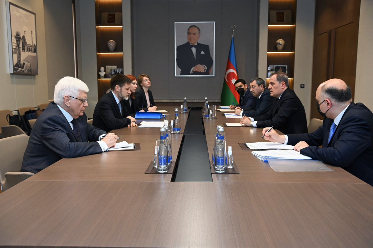Azerbaijani FM discusses implementation of the trilateral statements with Putin