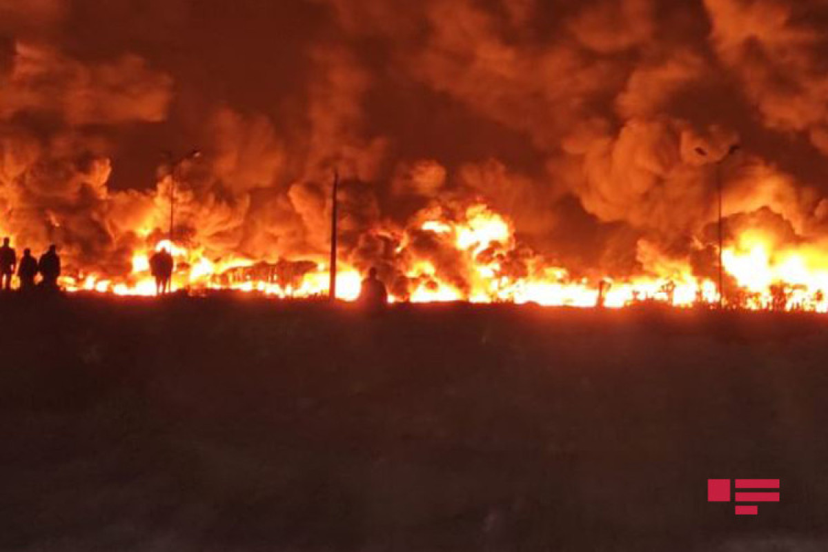 Azerbaijan Ministry of Emergency Situations takes measures to extinguish the fire in Sumgayit