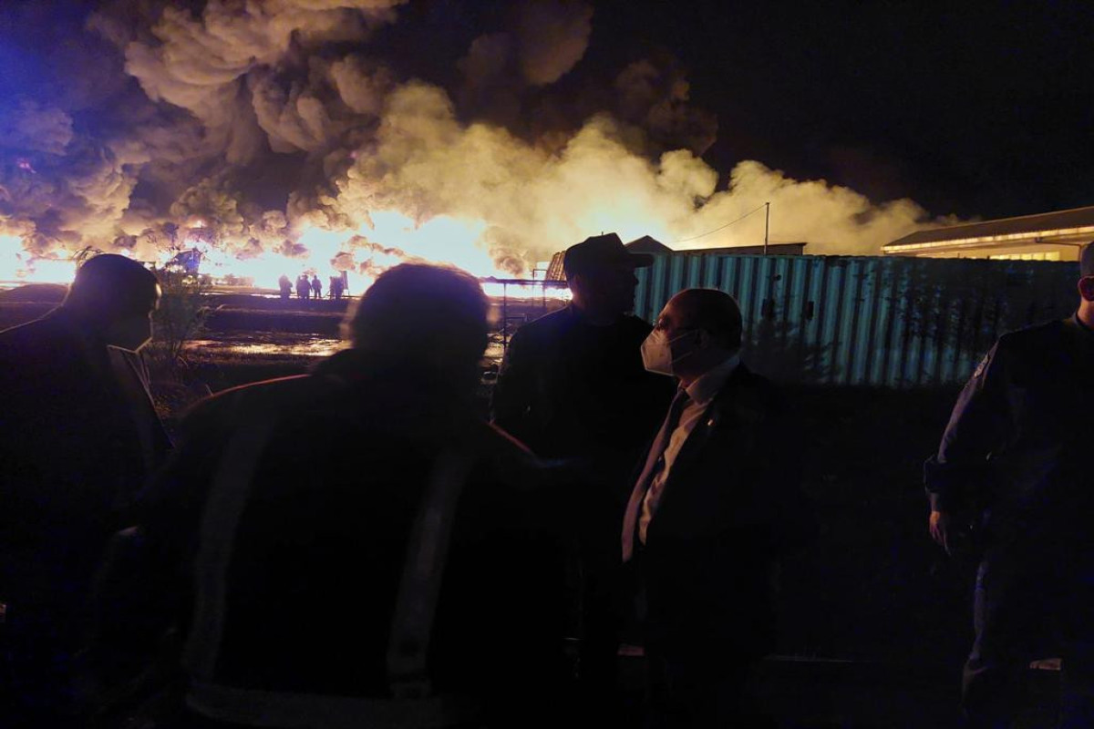 Кямаледдин Гейдаров посетил место пожара в Сумгайыте-ФОТО -ВИДЕО -ОБНОВЛЕНО 