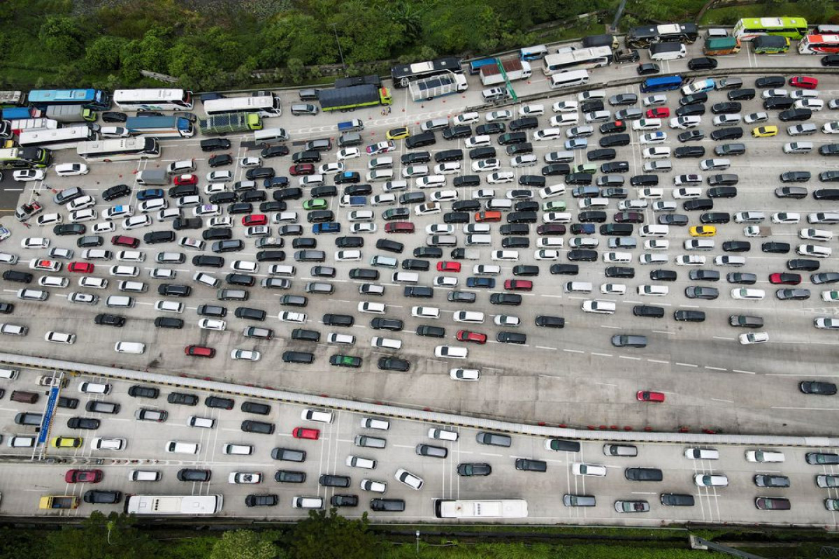 Huge traffic jams as Indonesia