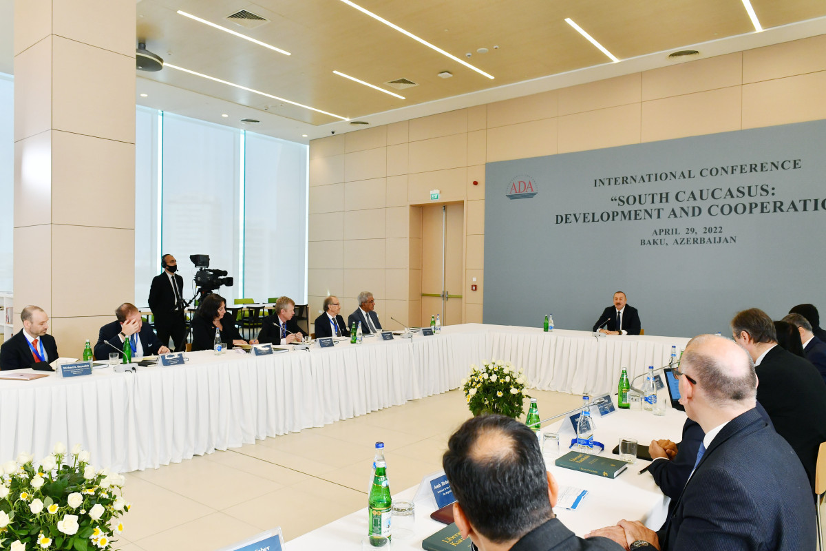 Президент: Встречу интеллигенции Азербайджана и Армении мы можем провести и в Баку, и в Ереване