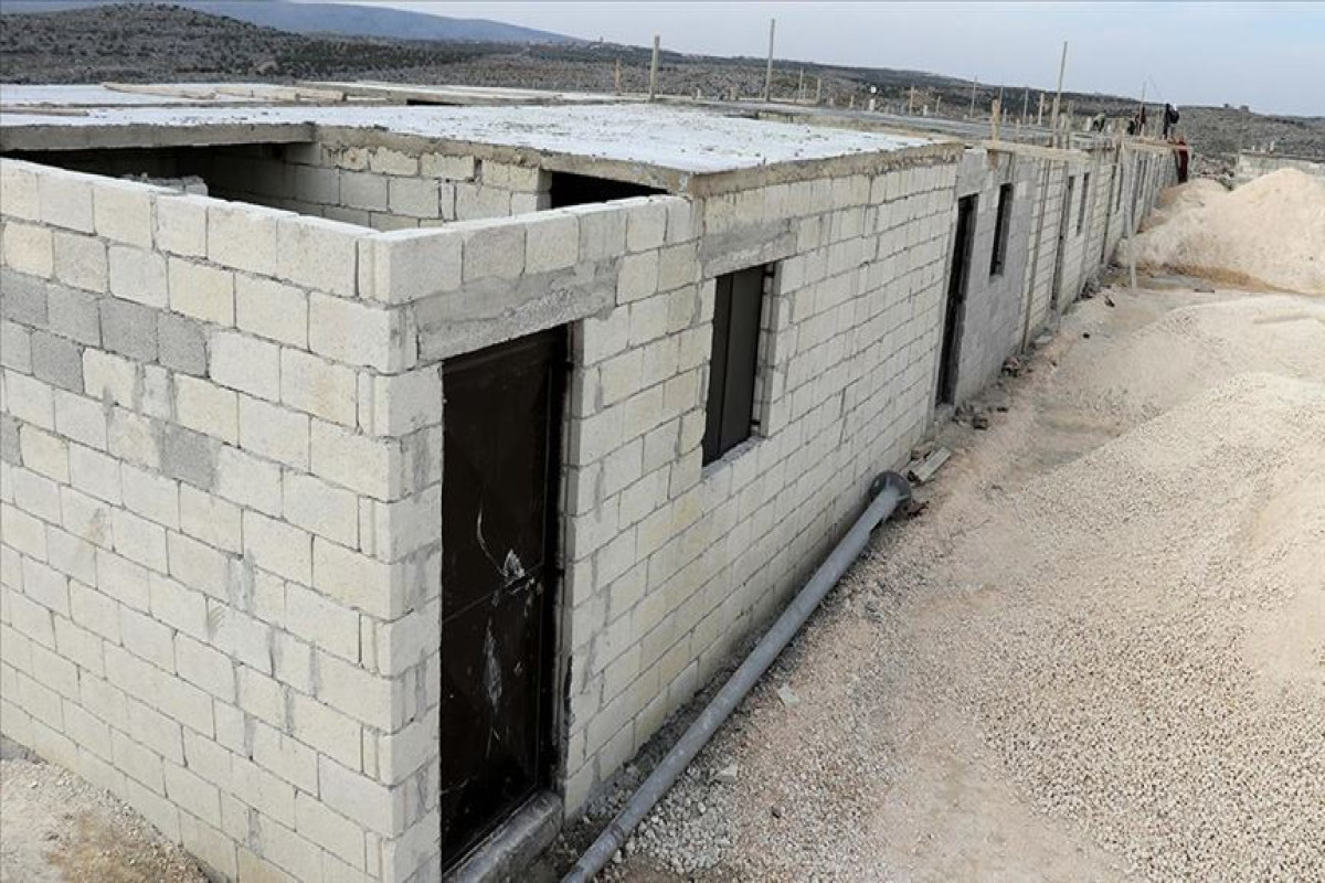 Turkiye to build 100,000 briquette houses for refugees in Syria