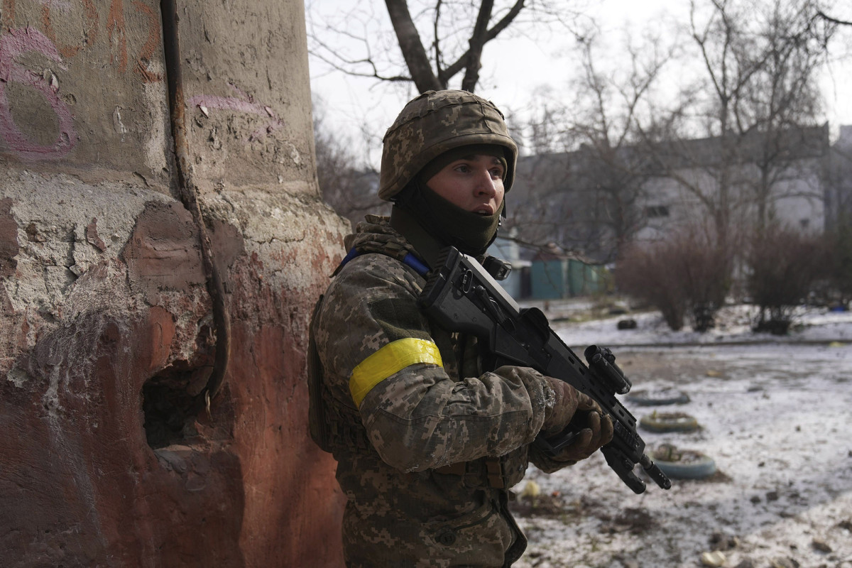 Ukrainian commander inside Mariupol steel plant says evacuations of civilians have begun