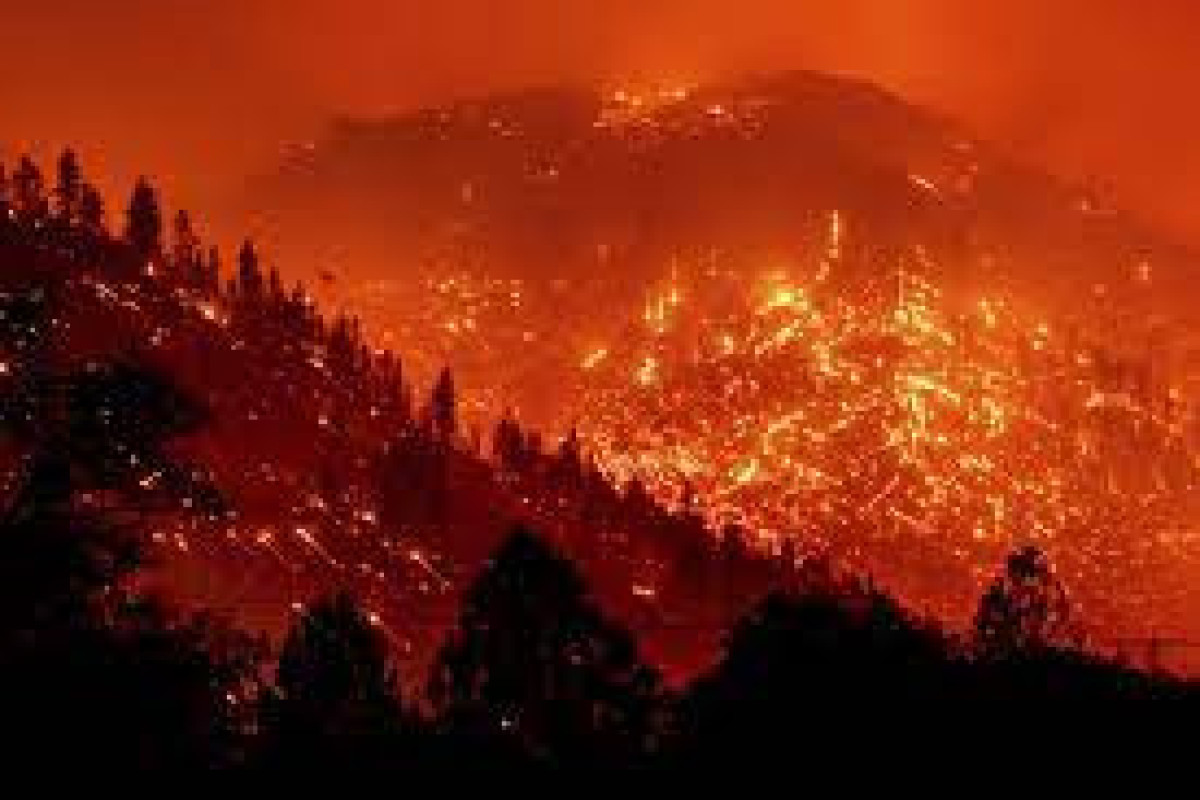 Fierce fire spreads rapidly in California