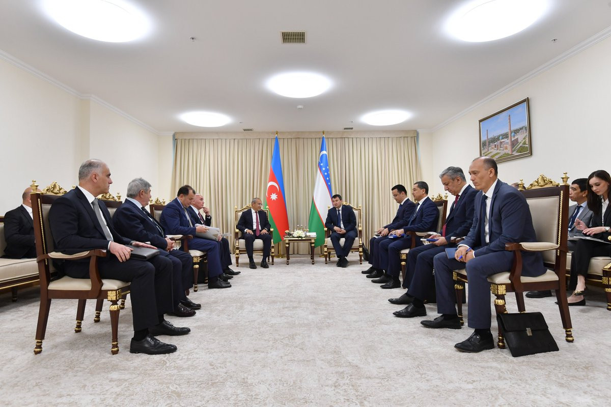 Azerbaijan, Uzbekistan discuss development of economic relations