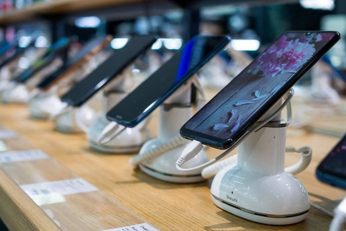 "Xiaomi"nin Azərbaycanda bazar payı azalıb