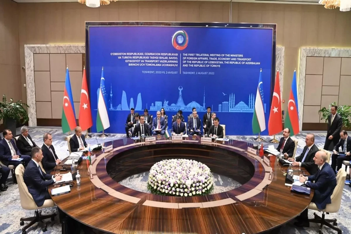 Трехсторонняя встреча министров Азербайджана, Турции и Узбекистана