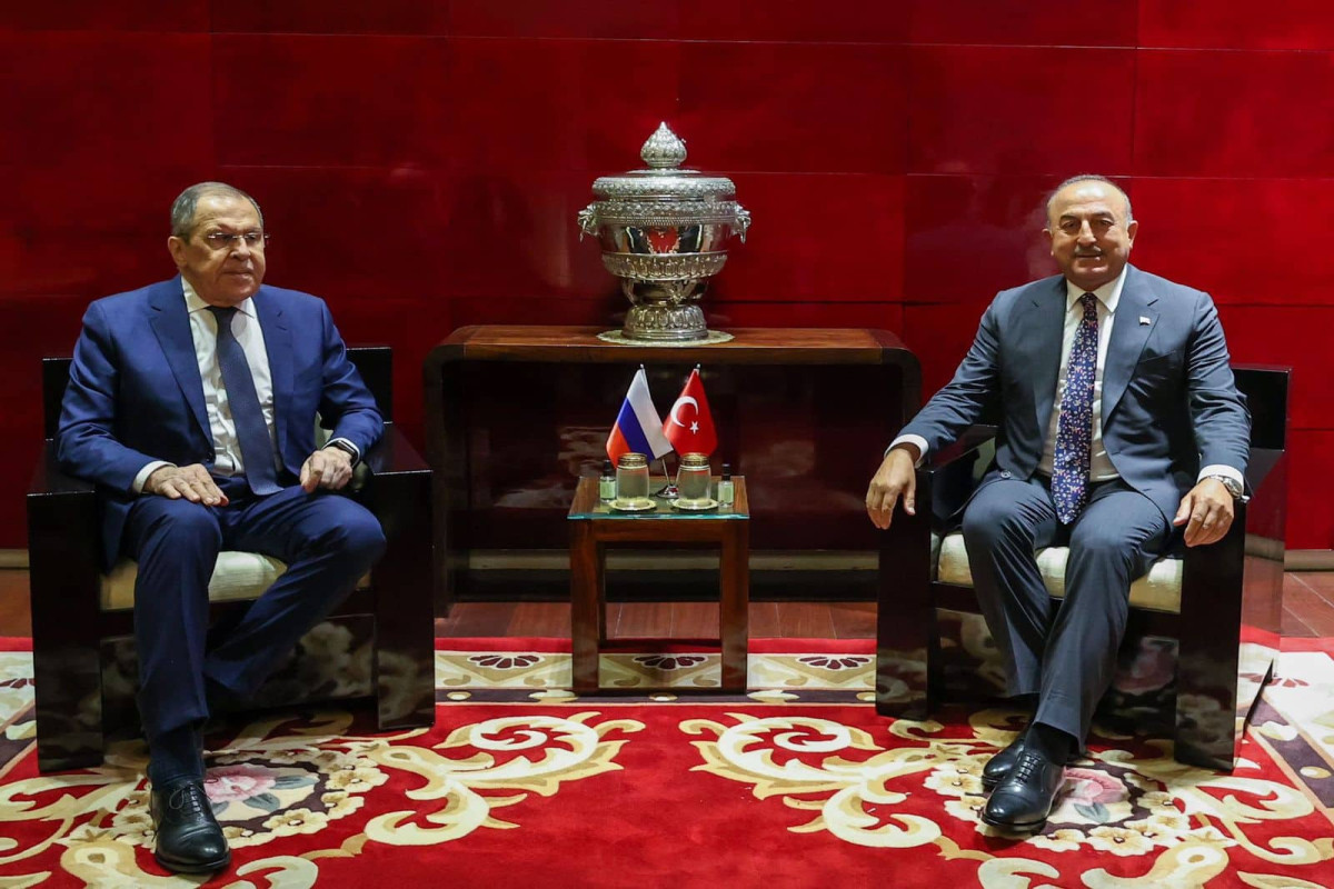 Turkish, Russian FMs discuss regional processes