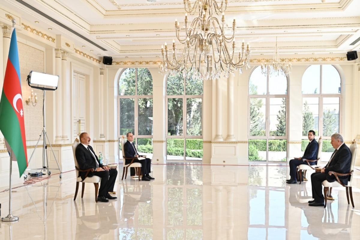 President Ilham Aliyev accepted credentials of incoming ambassador of Slovakia-UPDATED 