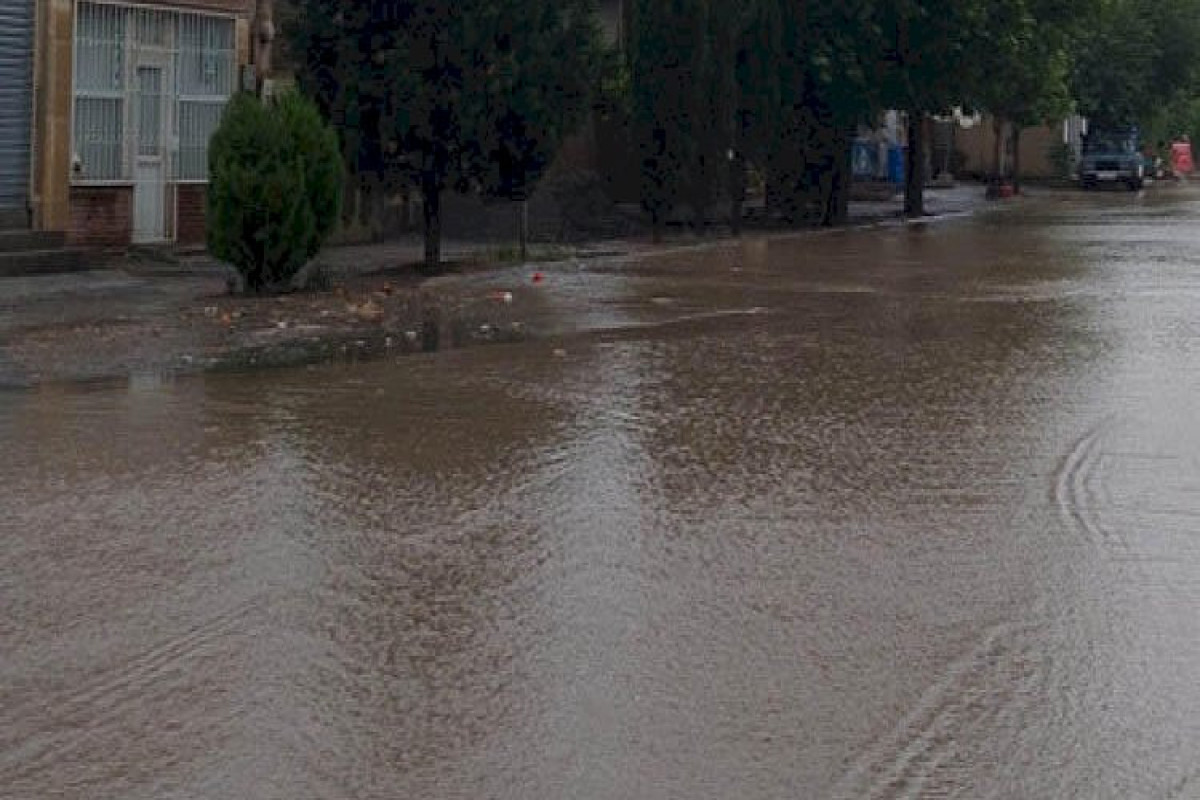 В Гяндже в результате сильных дождей произошло наводнение