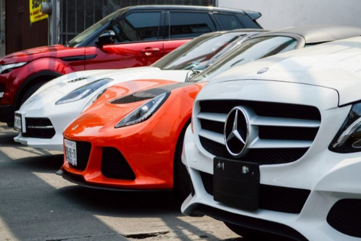 Стало известно количество проданных в Азербайджане автомобилей премиум класса - ЭКСКЛЮЗИВ 
