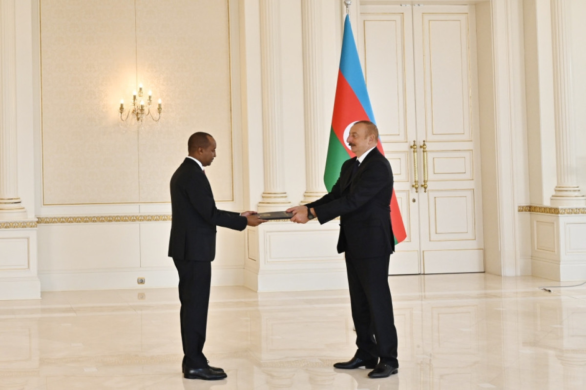 President Ilham Aliyev received credentials of incoming ambassador of Rwanda-<span class="red_color">UPDATED