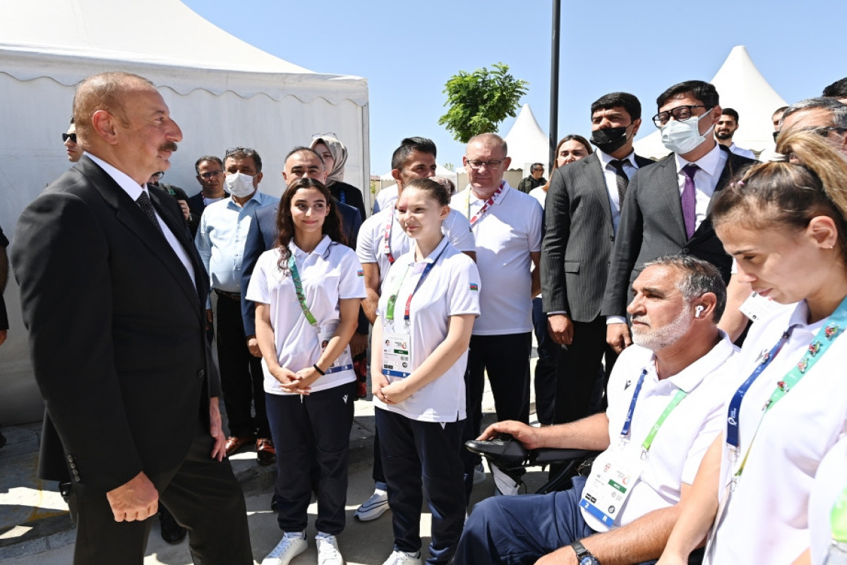 Prezident İlham Əliyev və Mehriban Əliyeva İslamiadada Azərbaycanı təmsil edən idmançılarla görüşüb - YENİLƏNİB 