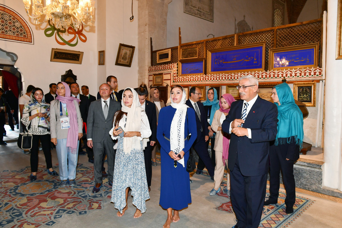 Mehriban Aliyeva and Leyla Aliyeva visited Mevlana Museum in Konya