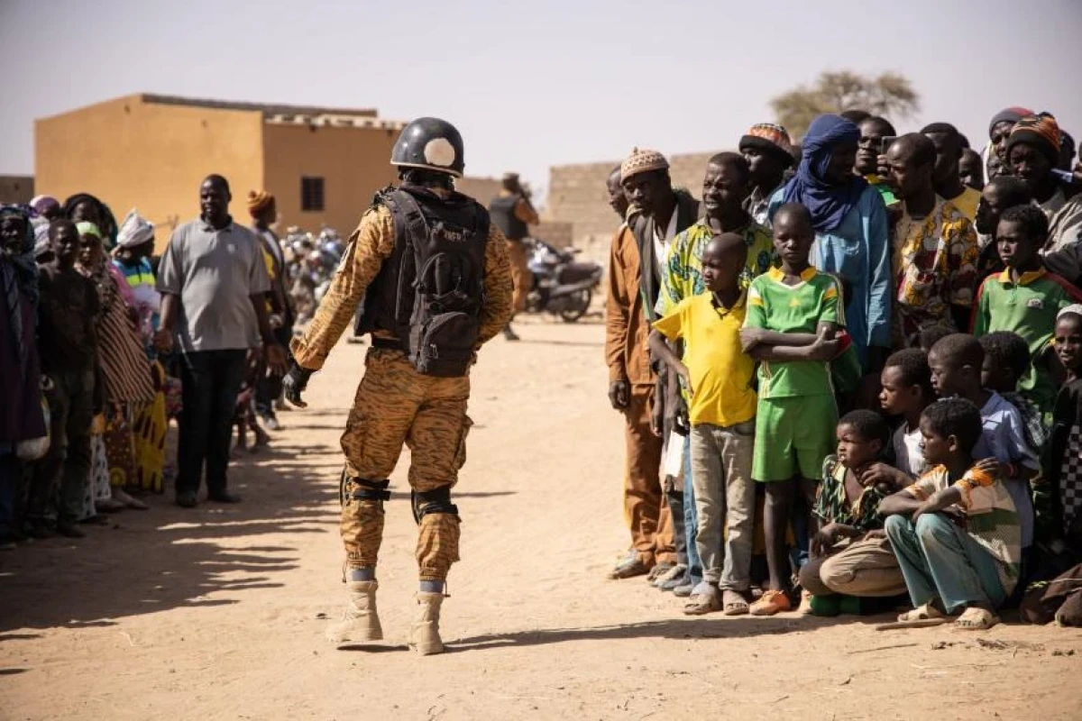 Roadside bomb in northern Burkina Faso kills 15 soldiers