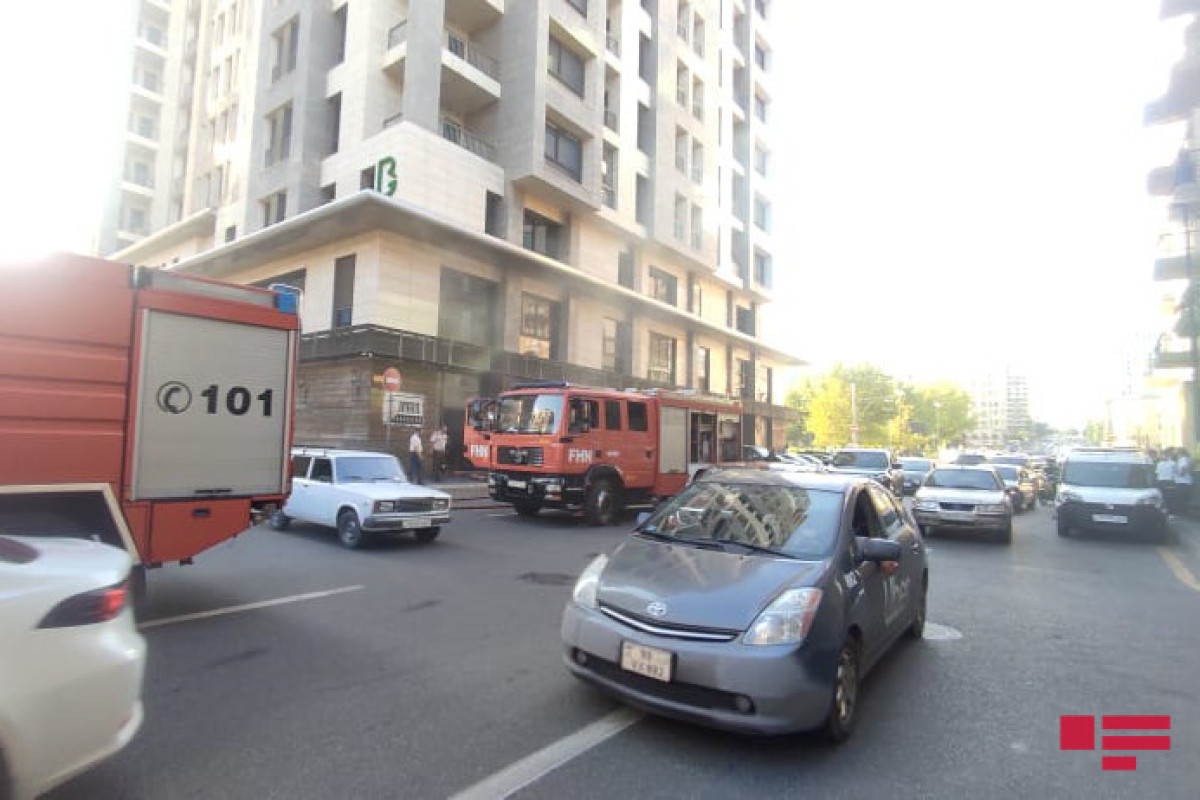Пожар в ресторане в​​​​ центре Баку потушен