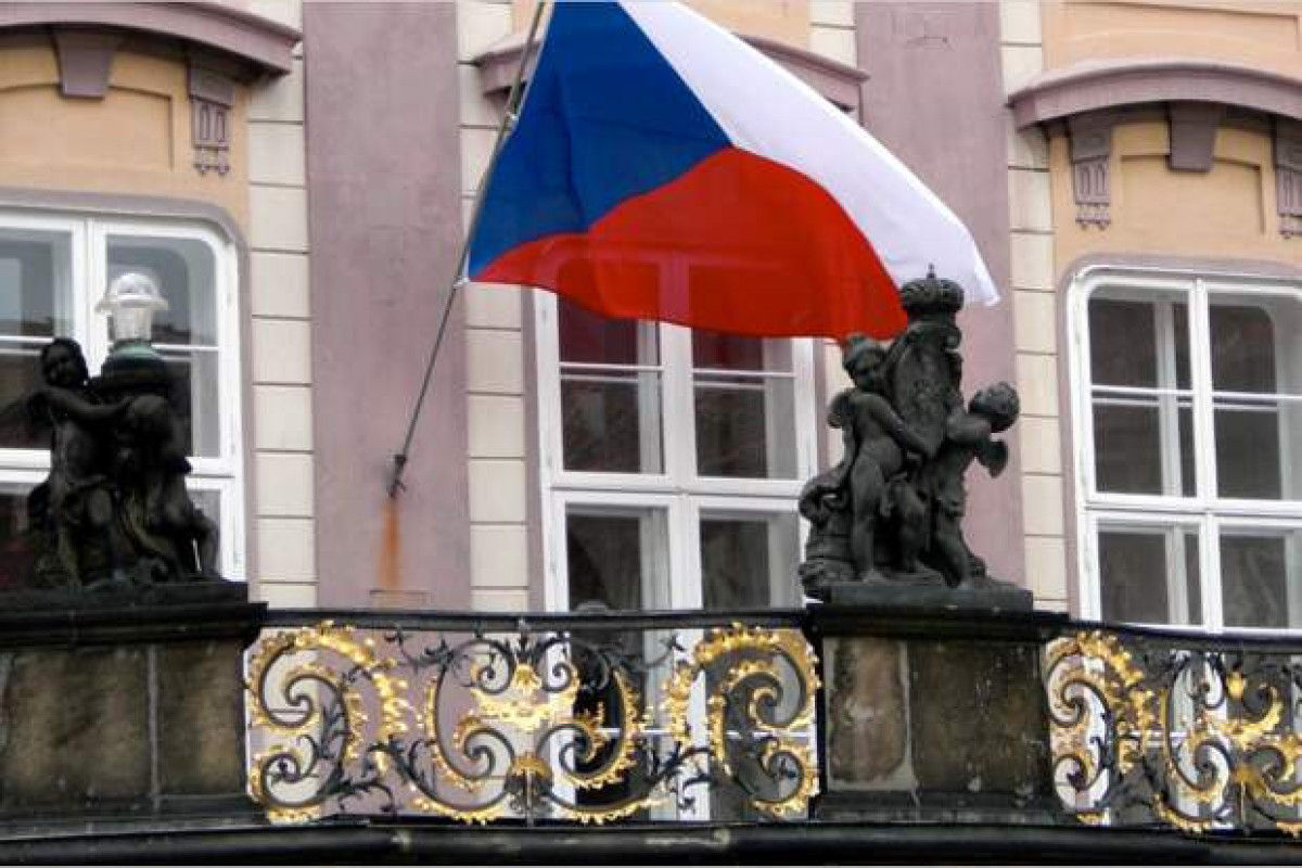 Сенат Чехии утвердил отправку 1,2 тыс. военных на восточный фланг НАТО