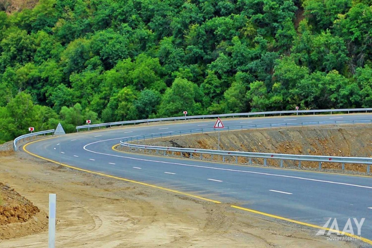 Завершилось строительство новой автодороги в объезд города Лачин