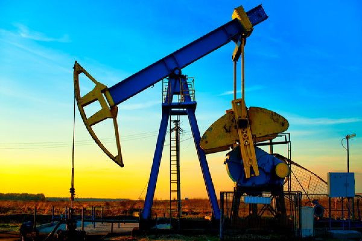 Казахстан намерен продавать часть своей нефти через Азербайджан в обход РФ - СМИ