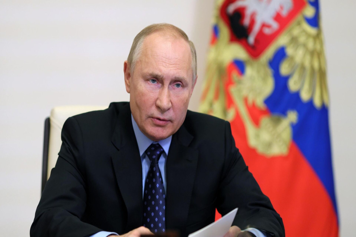 Putin Təhlükəsizlik Şurasının üzvləri ilə iclas keçirib
