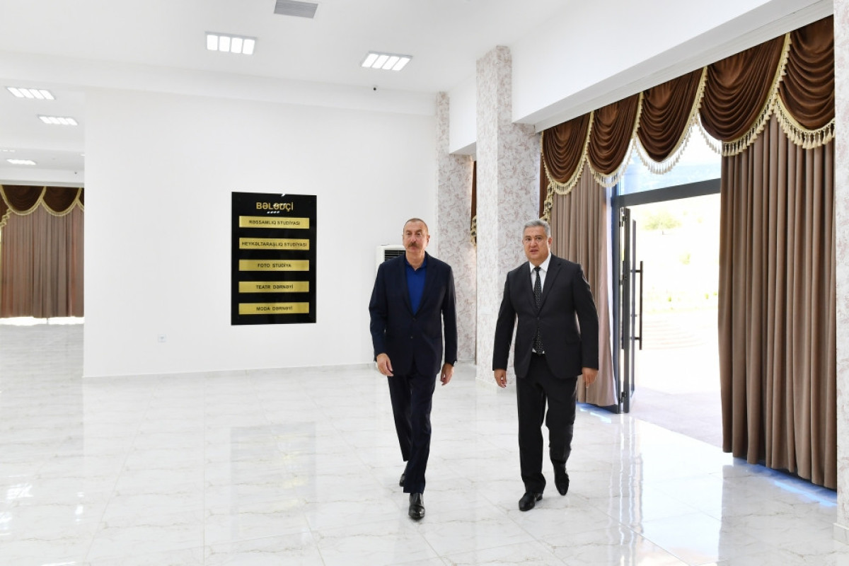 Президент Ильхам Алиев в Центре юных умельцев в Агсу