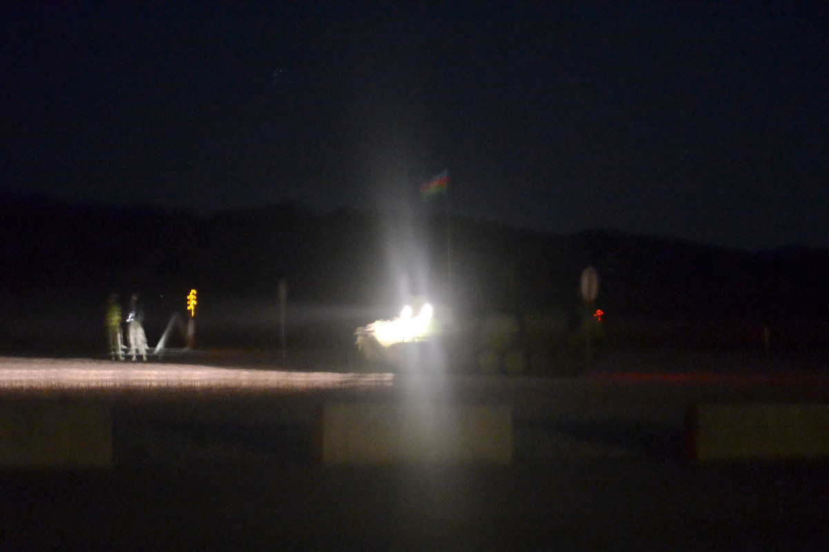 “Artilleriya atəşinin ustaları” müsabiqəsində gecə atışları icra edilib - FOTO 