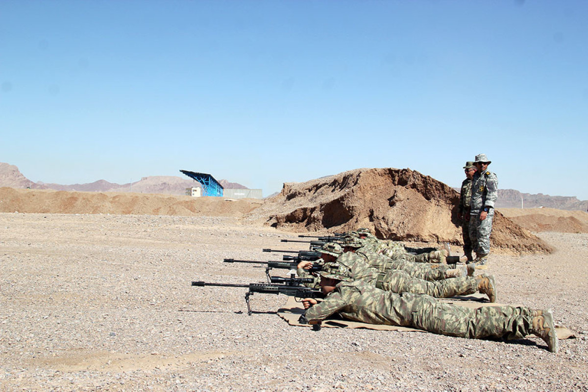 Азербайджанские военнослужащие провели испытательные стрельбы в Иране-ФОТО 