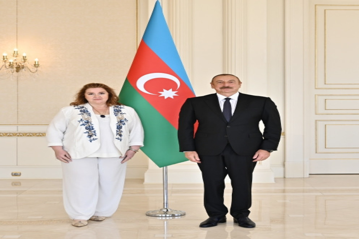 Президент Ильхам Алиев принял верительные грамоты нового посла Аргентины