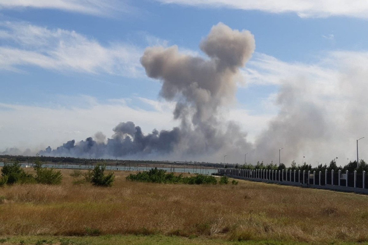 Blasts at Russian base in Crimea suggest Ukrainian fightback