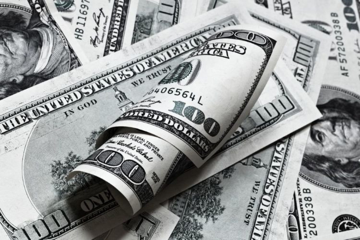 Valyuta hərracında bankların dollara tələbi 27%-dək azalıb