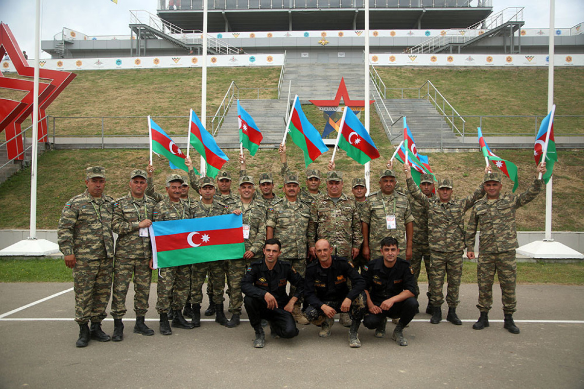 Азербайджанские военнослужащие вышли в полуфинал конкурса «Танковый биатлон»